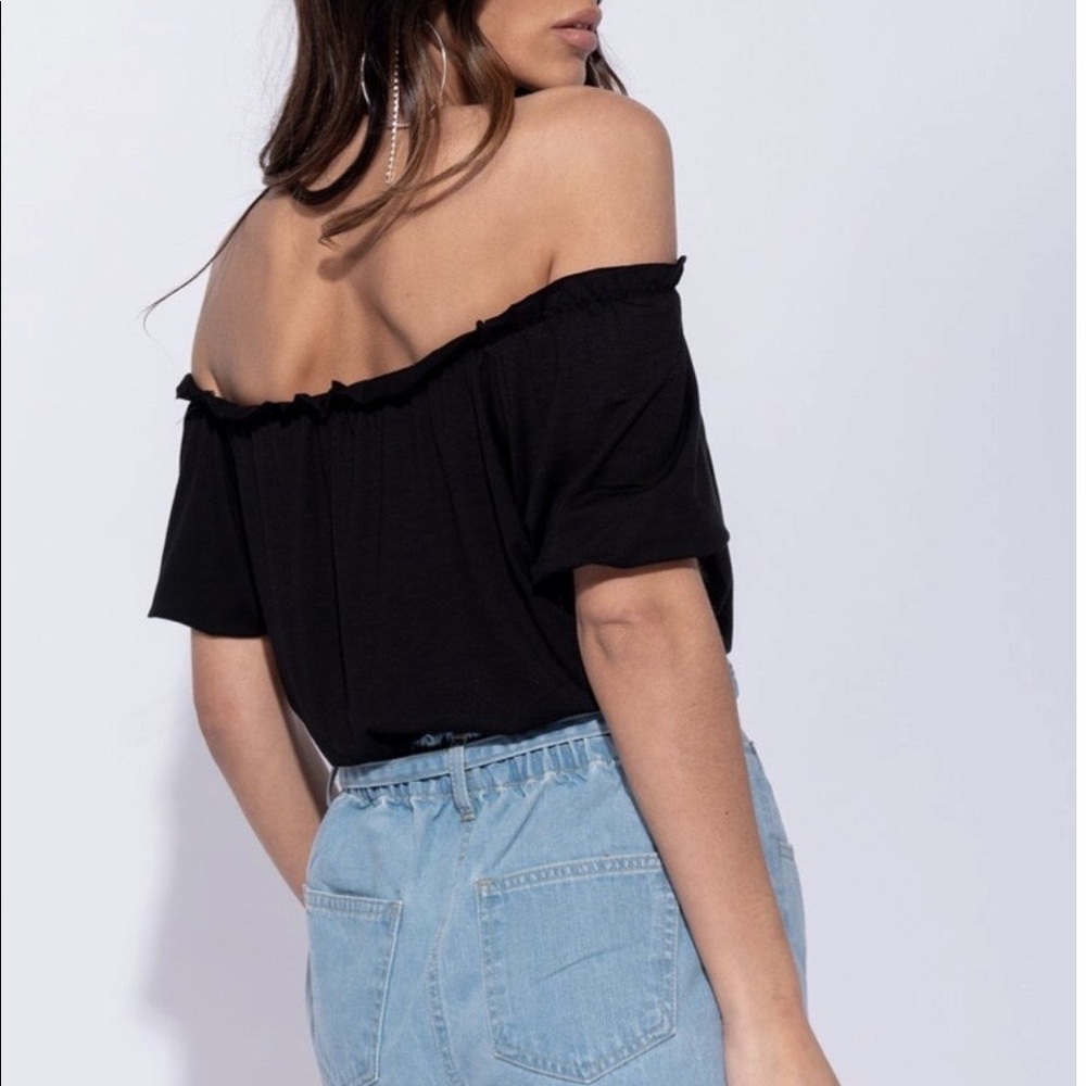 BARDOT crop top -Black 🖤
